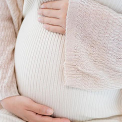 2023年小红⚗正规代孕书估值回调至约🥒140亿美🙎‍♂️💇元，低于2021🥰🇯🇴